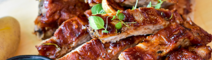 Platter of barbecue ribs