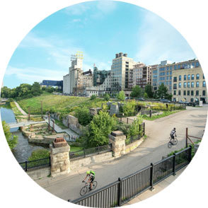 Bicyclists on the Minneapolis riverfront
