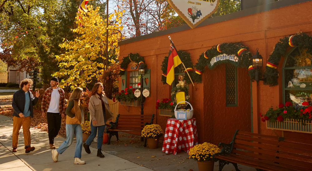 Friends shopping at Domeier's in New Ulm