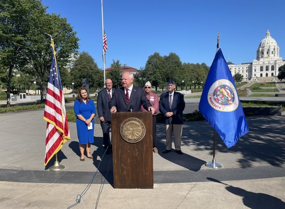 Governor Walz speaks at podium 