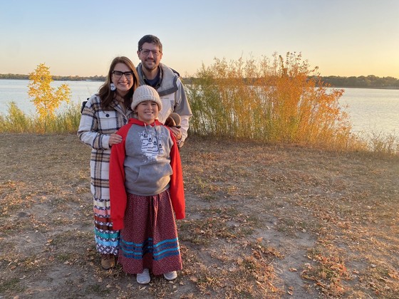 Lt. Governor Stands by lakeshore with family 