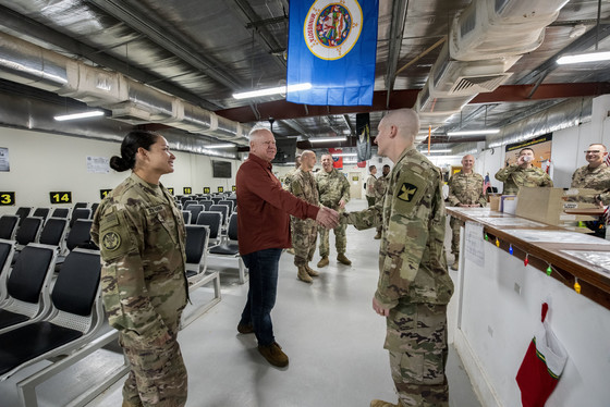 Governor Walz shakes hands with National Guard member