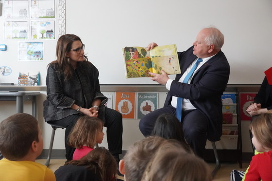 governor Walz and lt. Governor Flanagan read to children at school