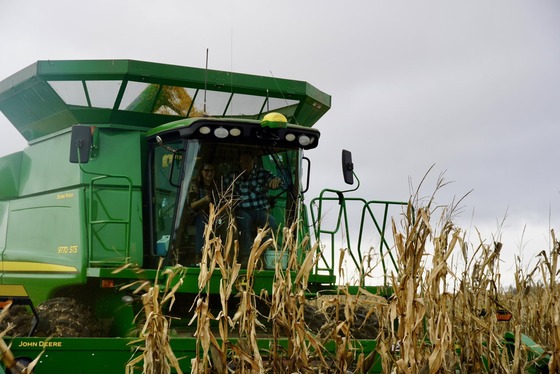 Lt Governor Flanagan tours farm