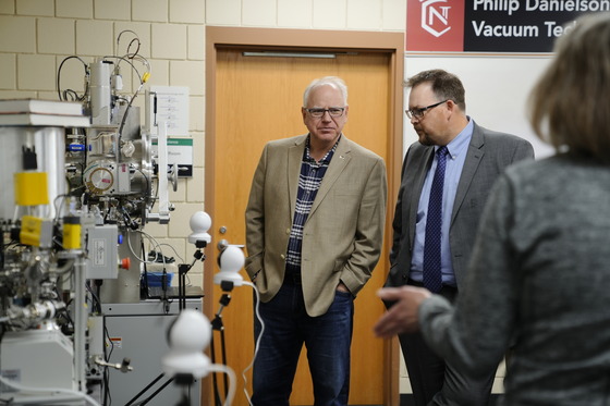 Governor Walz tours Normandale Community College