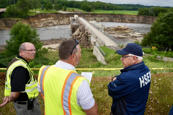 Governor Walz surveys damage at Rapidan Dam 