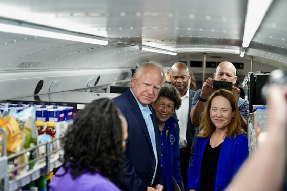 Governor Walz tours the Food Group's "Mobile Market"