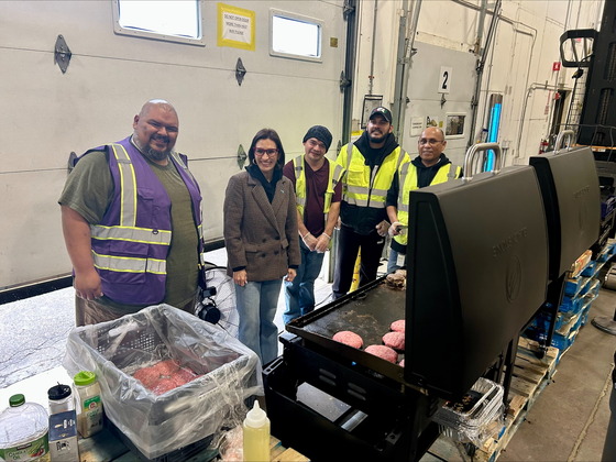 Lt. Governor Flanagan packs meals at Second Harvest Heartland