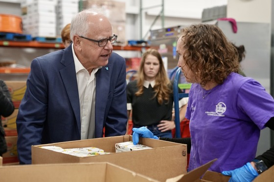 Governor Walz volunteered at a food shelf in Eagan to highlight the impact of SNAP cuts