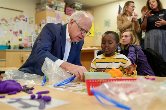 Governor Walz joins children at early learning facility for arts and crafts