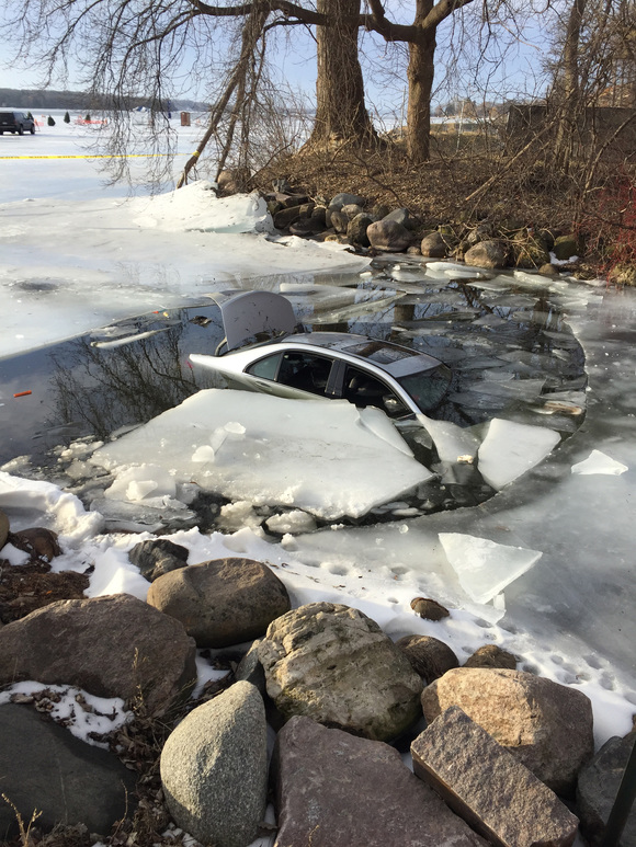 Car breaks through ice on Lake Minnetonka