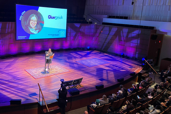 Abby Allen on stage at Minnedemo
