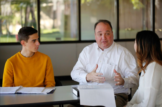 Rep. Huot meeting with constituents 