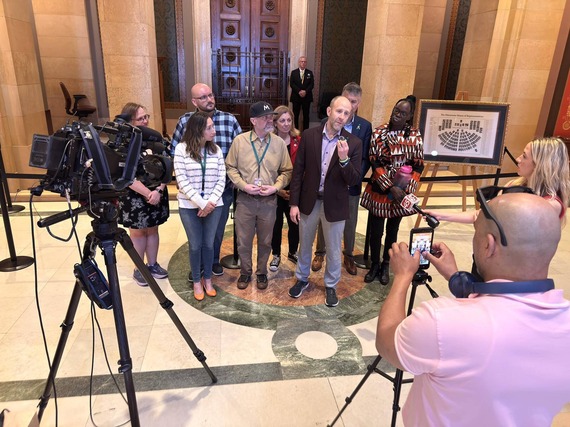 DFL SIT IN