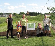 Growing Together - Virginia Community Gardens