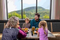 Charlie’s Alpine Bistro