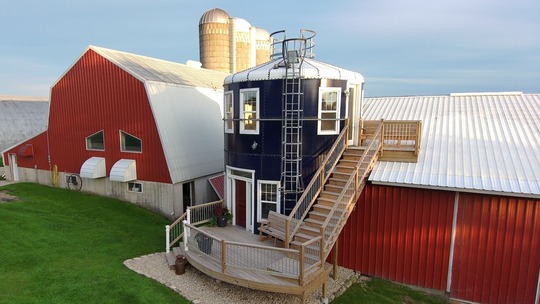 Silo and store at Gerdes Fresh Farm