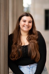 Headshot: Madison Baysinger