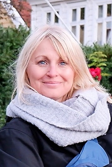 Headshot: Christina Nelson