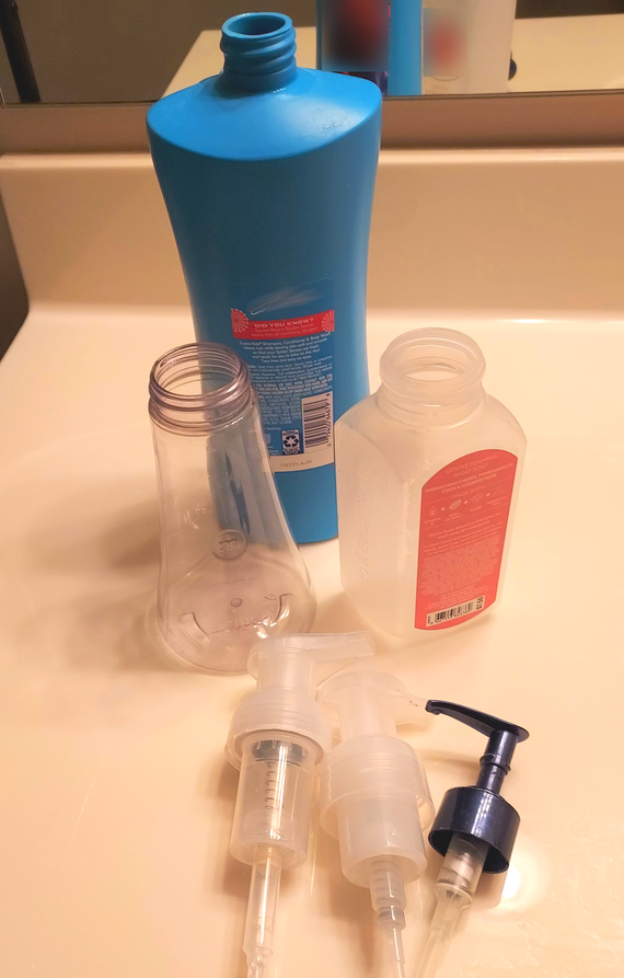 Plastic pumps for lotion and shampoo bottles