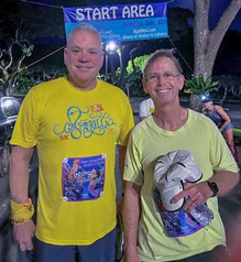 Collins and Gonzalez at marathon starting line