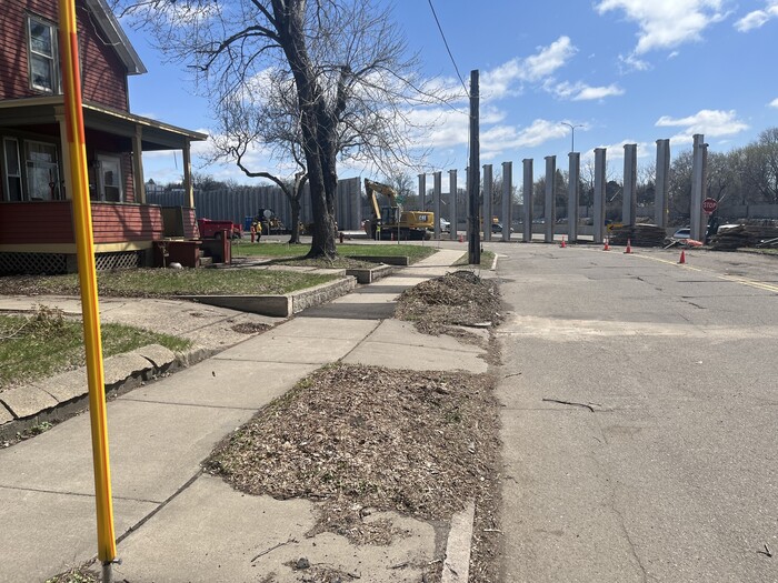 Crews remove noise wall at Maria Avenue and Hudson Road in St. Paul. 