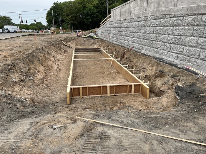 Crews build Mounds Station foundations in East St. Paul