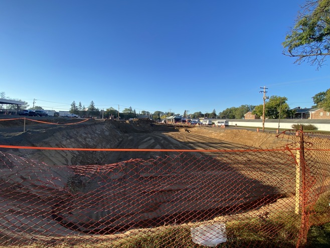 Crews construct the Sunray Park & Ride
