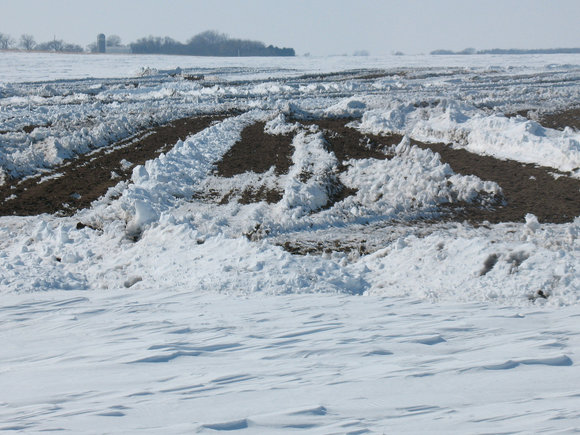 Applying manure on frozen or snow-covered fields