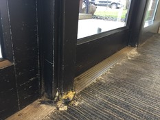 Salt damage_entrance