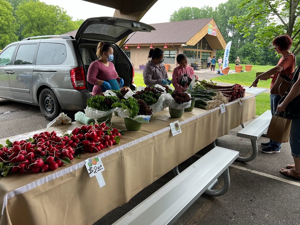 Richfield Farmers Market Newsletter June 16 / Boletín del mercado de