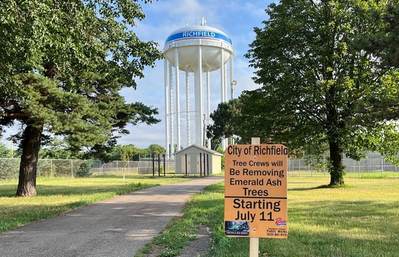 donaldson park EAB sign