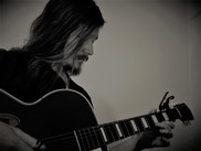 Peter Ruddy Guitarist