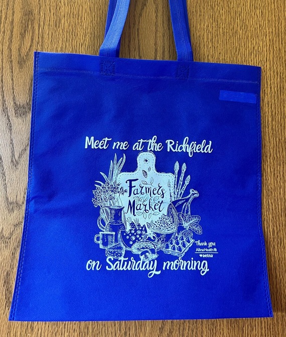 meet me at the Richfield Farmers Market bag giveaway