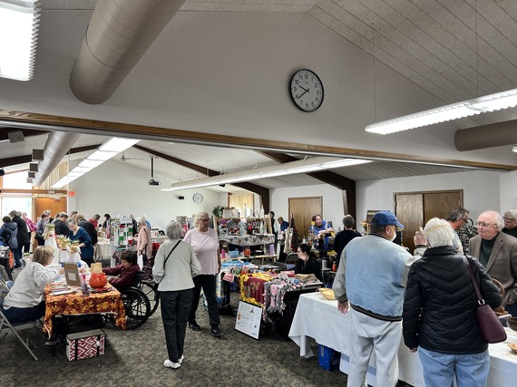 Richfield Fall Boutique crowd 2022