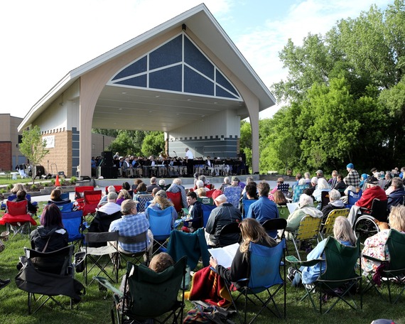 entertainment in the park