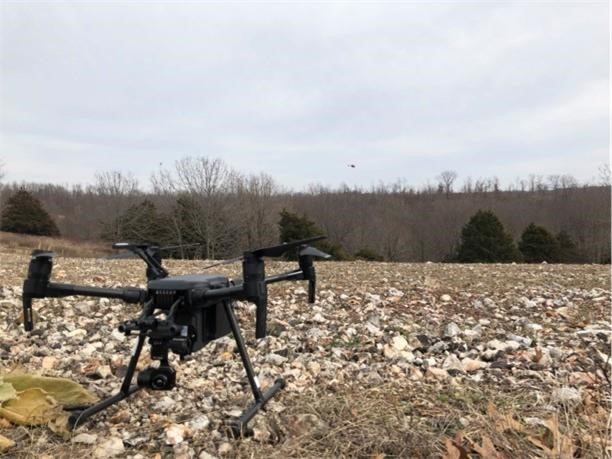 Drone used for aerial work on hogs 