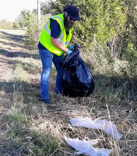 james porter picking up plastics