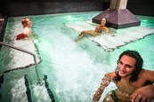 Star Tribune image of people in hot tub 