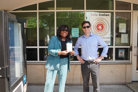Narcan vending machine 2