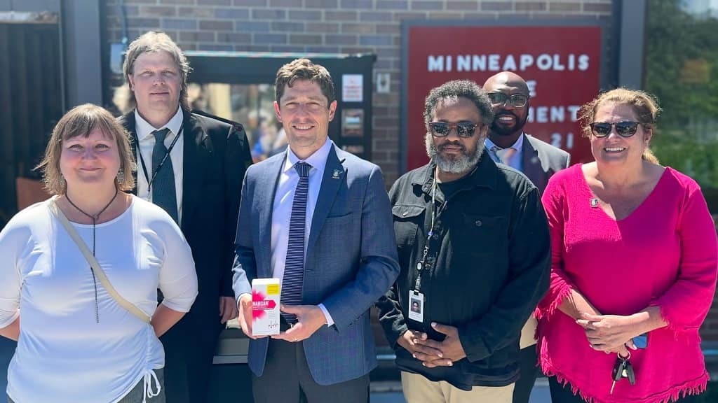 Narcan vending machine