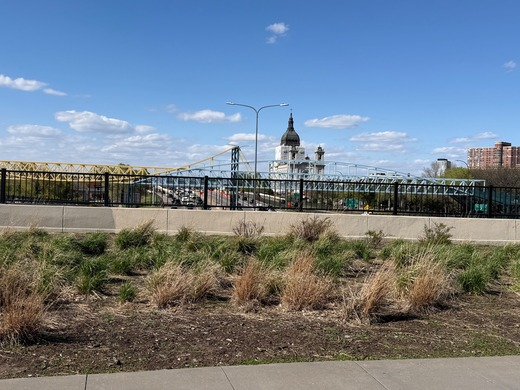 Hennepin/Lyndale median