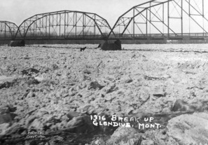 Glendive Ice Jam 1916 shortly before spring breakup in March.