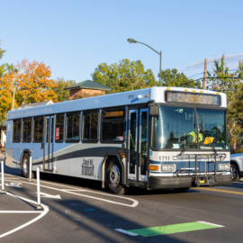 Transit bus on Franklin Street