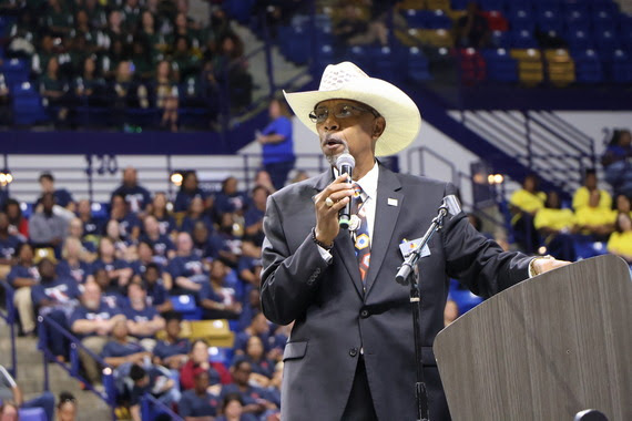 Dr. Connelly addressing CCS Employees @ Convocation