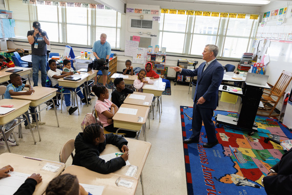 Full Classroom Shot of Gov. Stein with Students