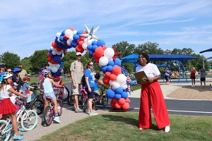 Mayor Day Starts Bike Rally at Fourth on First Avenue Celebration