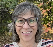 Jennifer Manstrom headshot