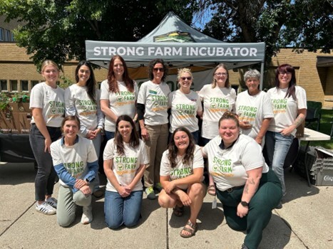 volunteers at Veggie Van