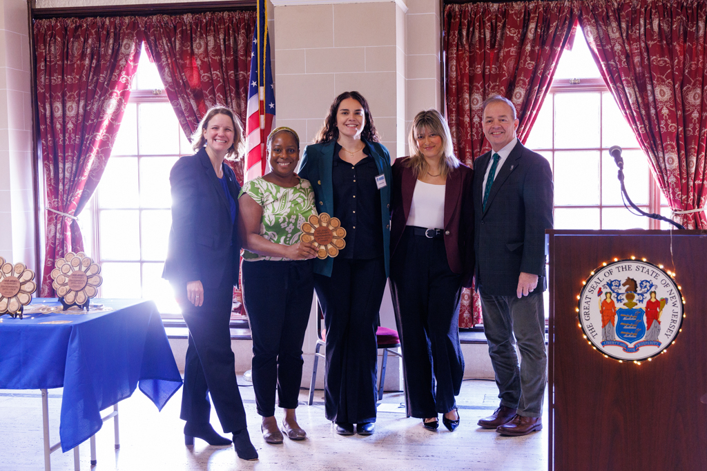 GEEA accepting Award